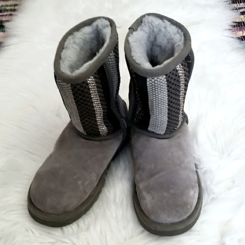 UGG Australia CHARCOAL CLASSIC SHORT WOVEN SUEDE SHEEPSKIN BOOTS 1010551, Size-6